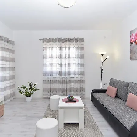 Apartamento Für 2 Personen Ca 65 Qm In červar-porat, Istrien Istrische Riviera